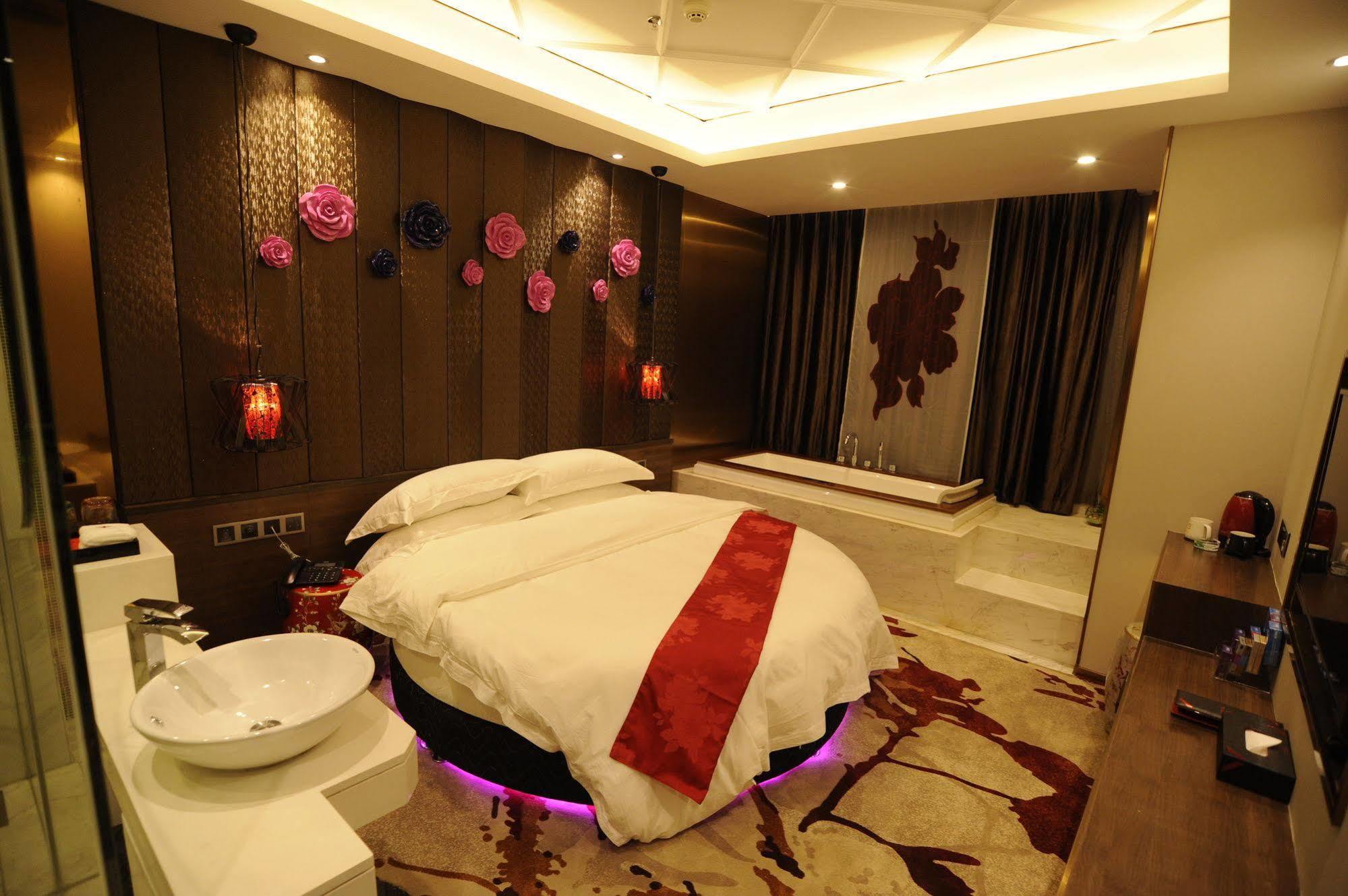 Secret Garden Hotel Guangzhou Bagian luar foto