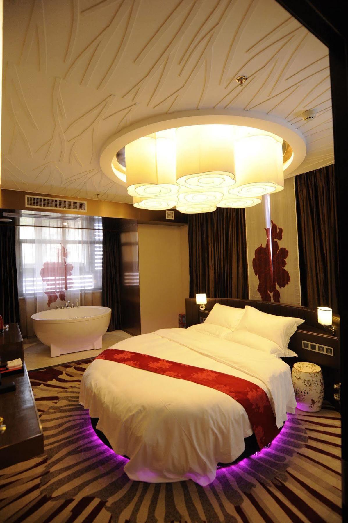 Secret Garden Hotel Guangzhou Bagian luar foto